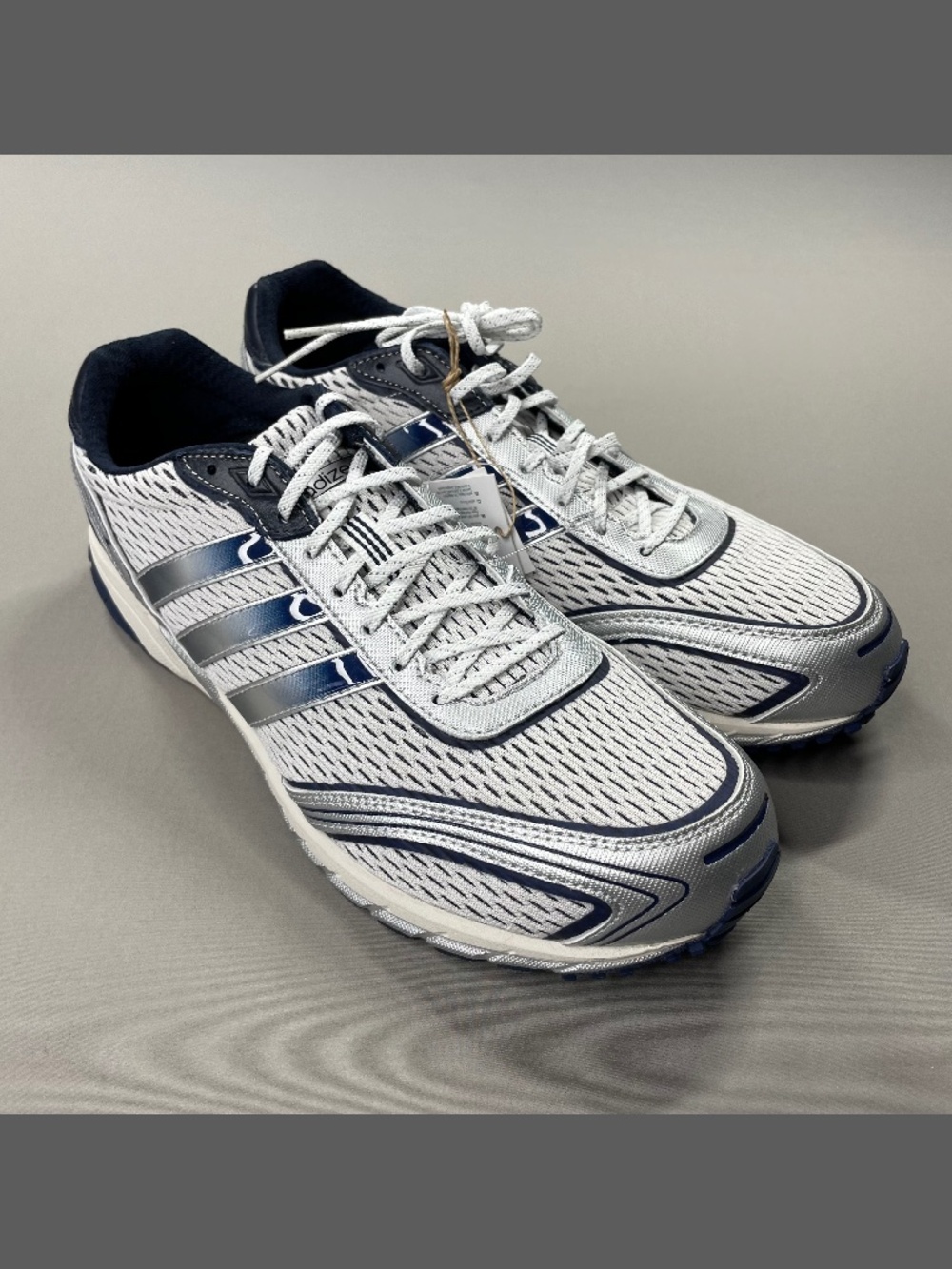 NEW Adidas Shoes Mens 9.5 blue white silver adizero sporty rich athletic gym